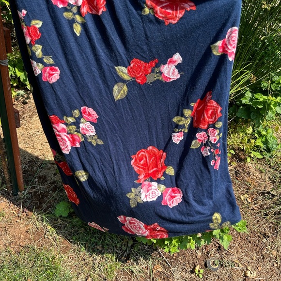 Maurice’s sundress floral maxi side slits.crochet back side strap. Sz L - Picture 6 of 6